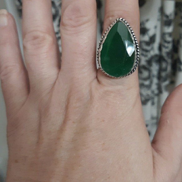 New Emerald 925 Silver Ring. - Picture 4 of 8